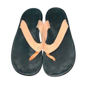 OluKai Women's 'Ohana Shell Coral / Black